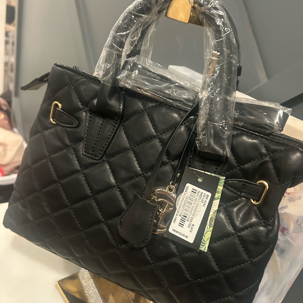 Badgley Mischka Quilted Top-Handle Satchel with Gold Hardware w/Lock & Key - Picture 2 of 4